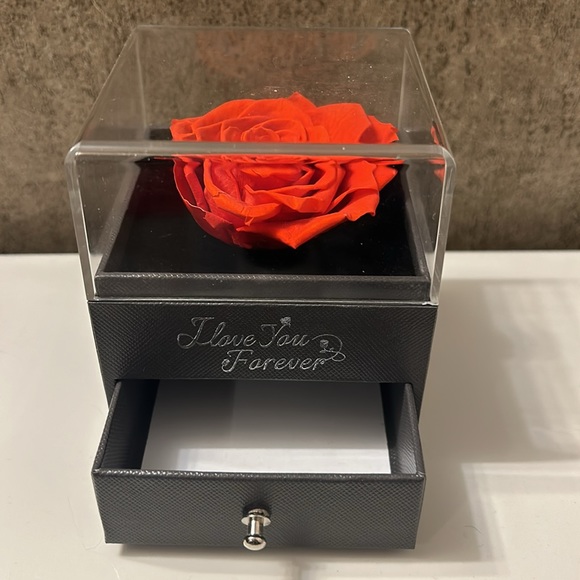 Gift Box - Picture 2 of 3